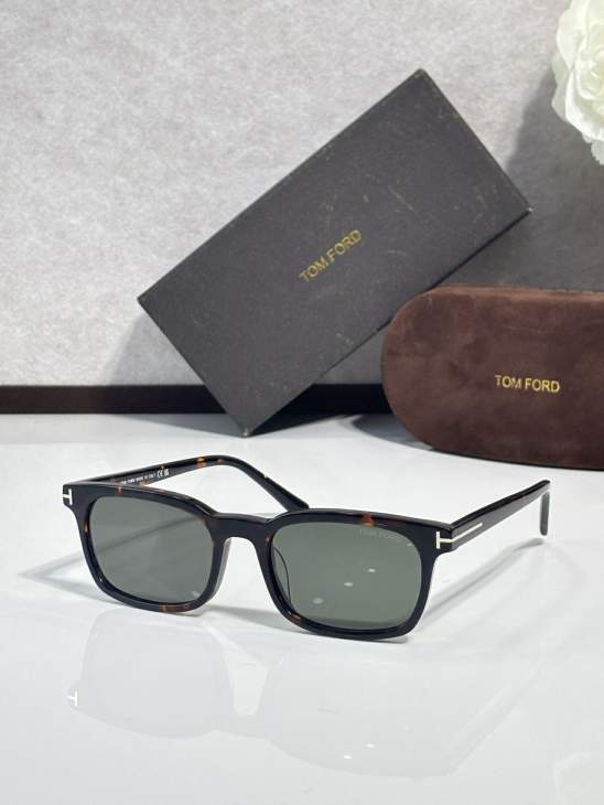 Picture of Tom Ford Sunglasses _SKUfw77317864fw